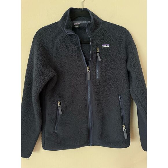 Patagonia Other - PATAGONIA FLEECE JACKET Youth xl but can fit adult size Small
Great condition